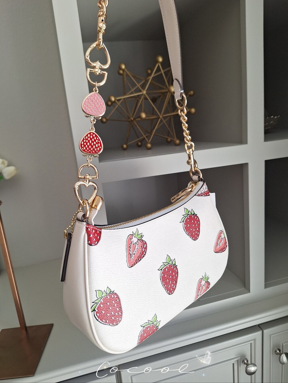 NWT Coach Teri Shoulder Bag CAL62 Strawberry Print ® Cute Chic Summer Bag - Picture 6 of 13